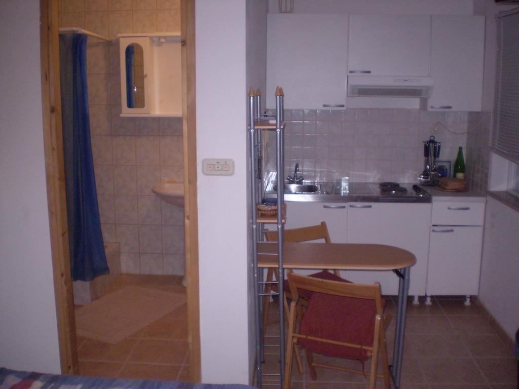 Apartments Zuvela Κόρτσουλα Δωμάτιο φωτογραφία